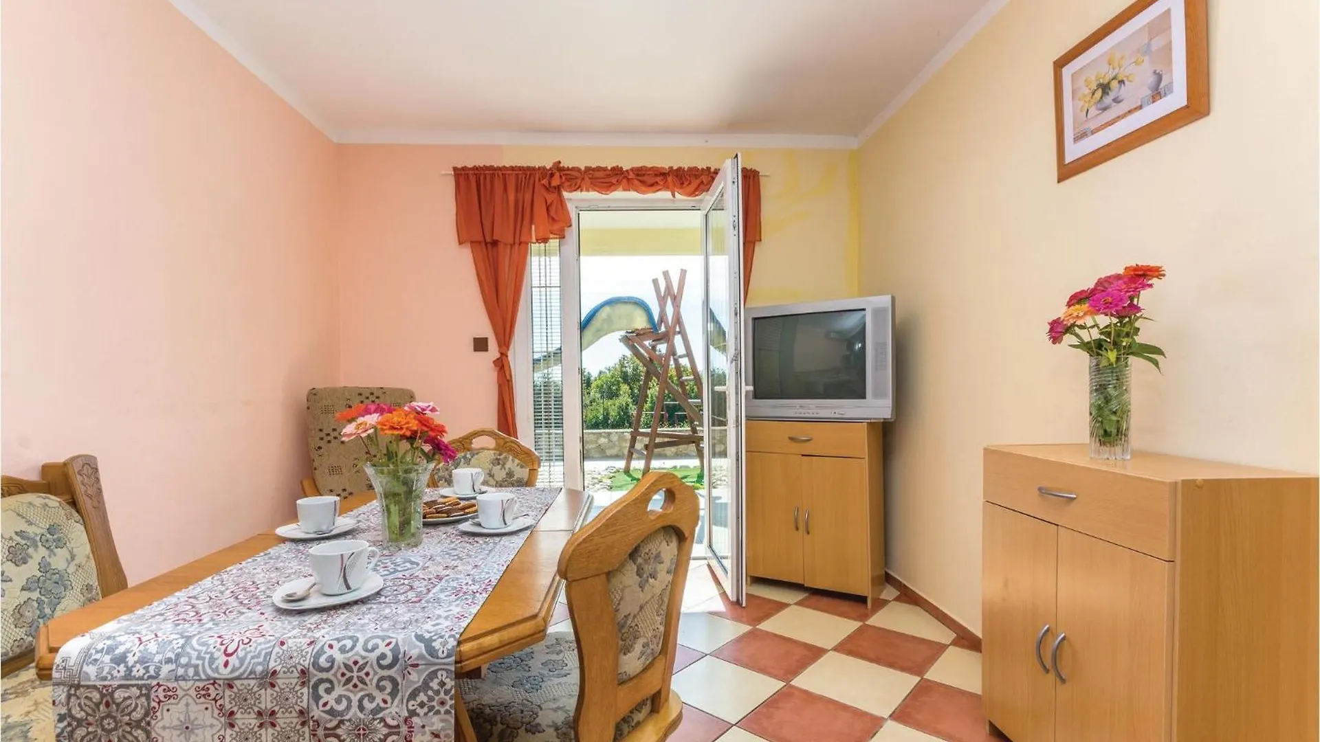 Stunning Apartment In Labin لابين