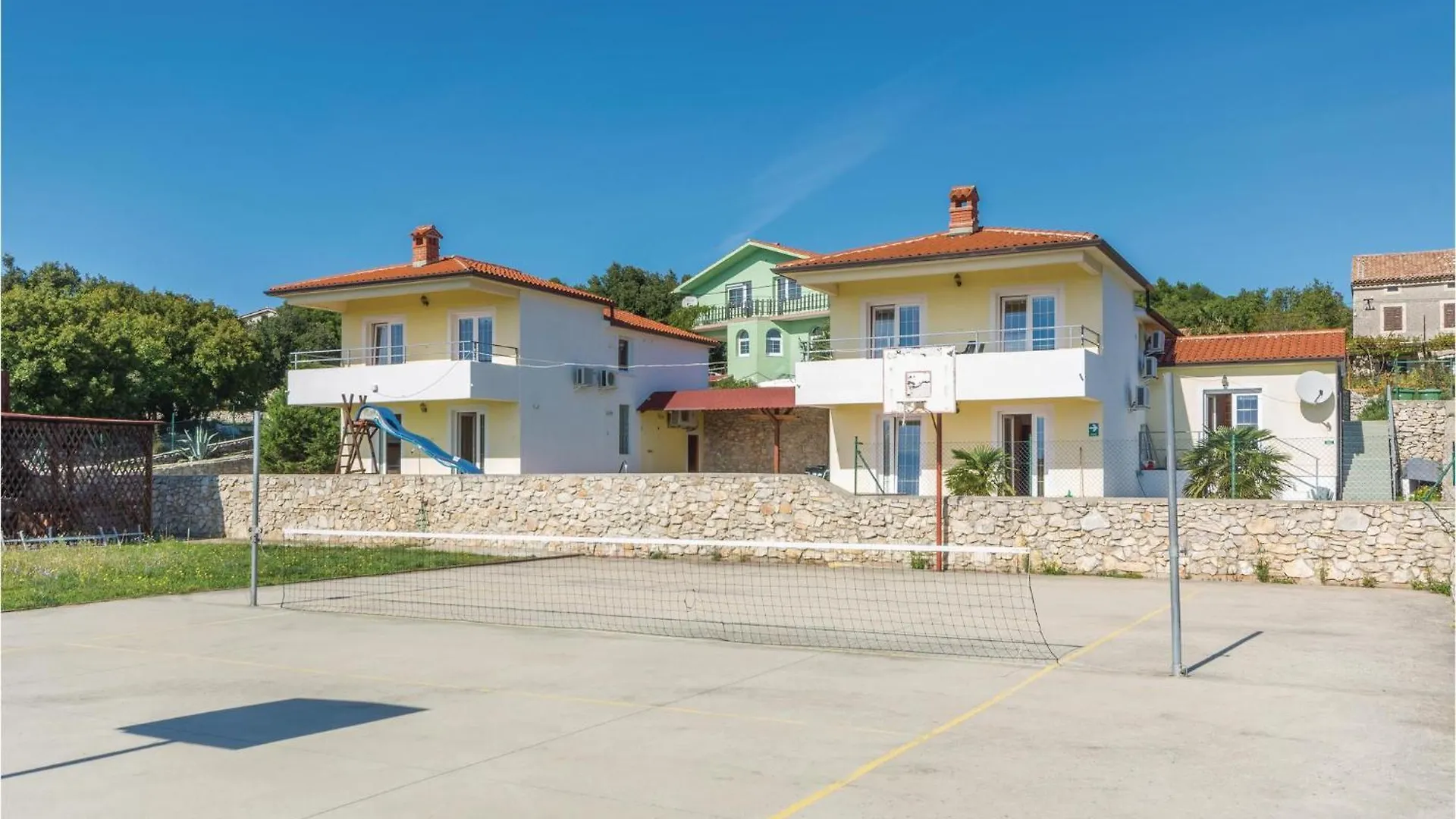 Stunning Apartment In Labin لابين